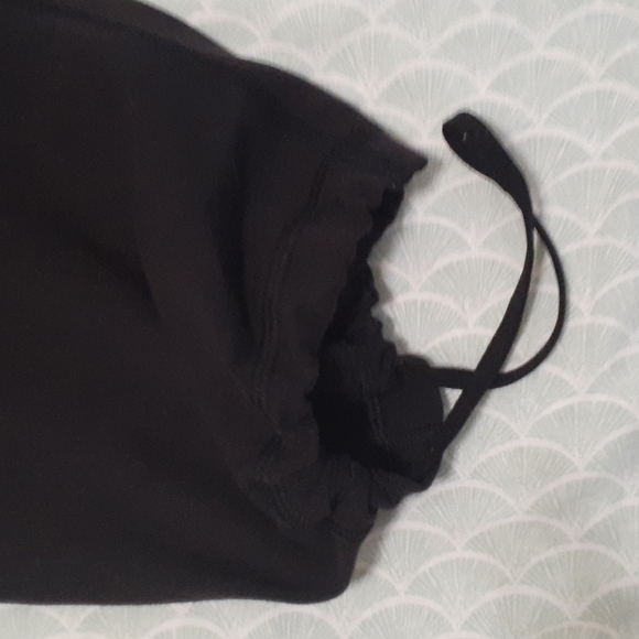 Lululemon Yoga Pants 8 - Picture 3 of 9